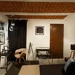 La Casa De Las Poesias