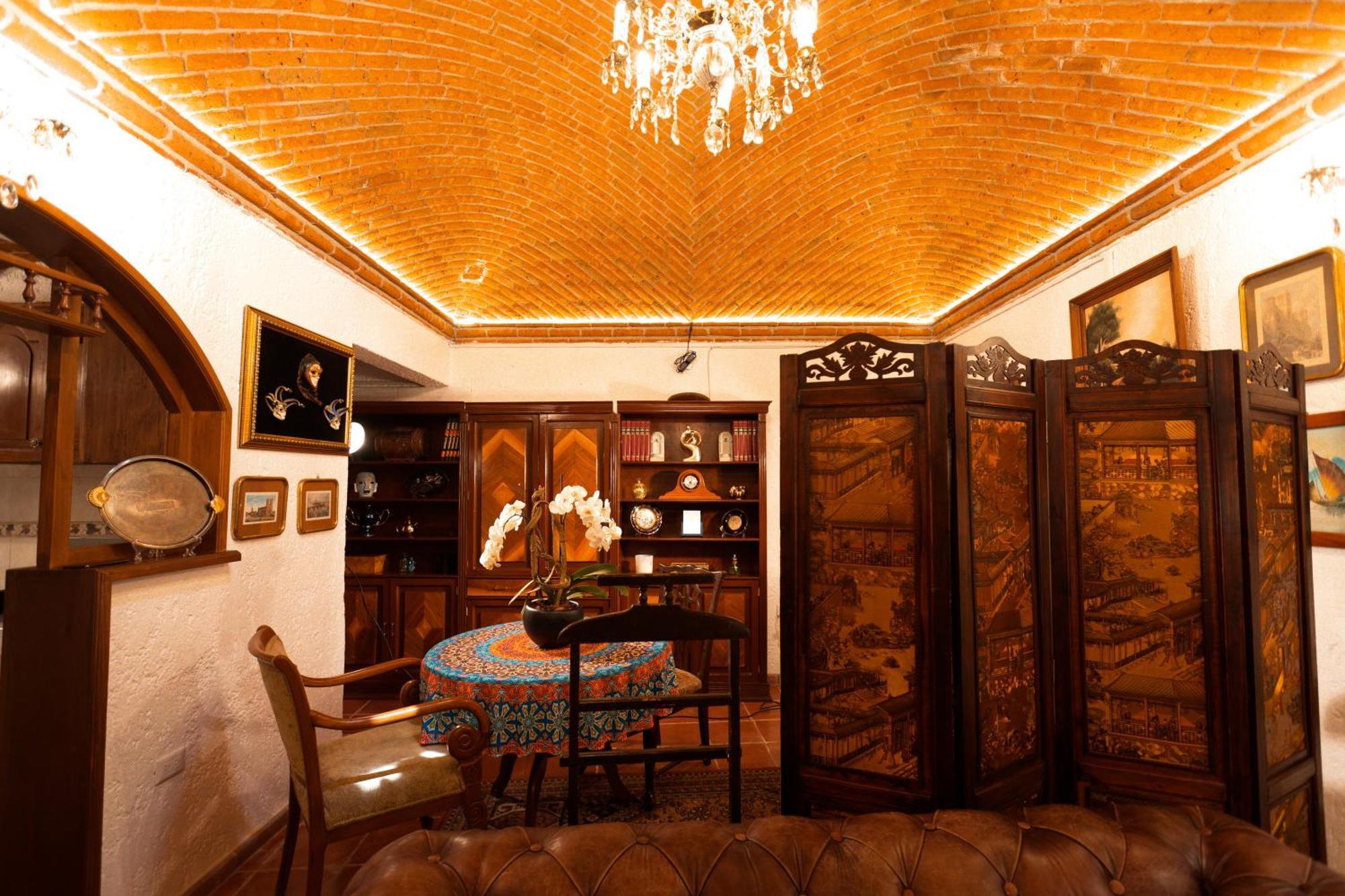 Pensión La Casa De Las Poesias Guanajuato