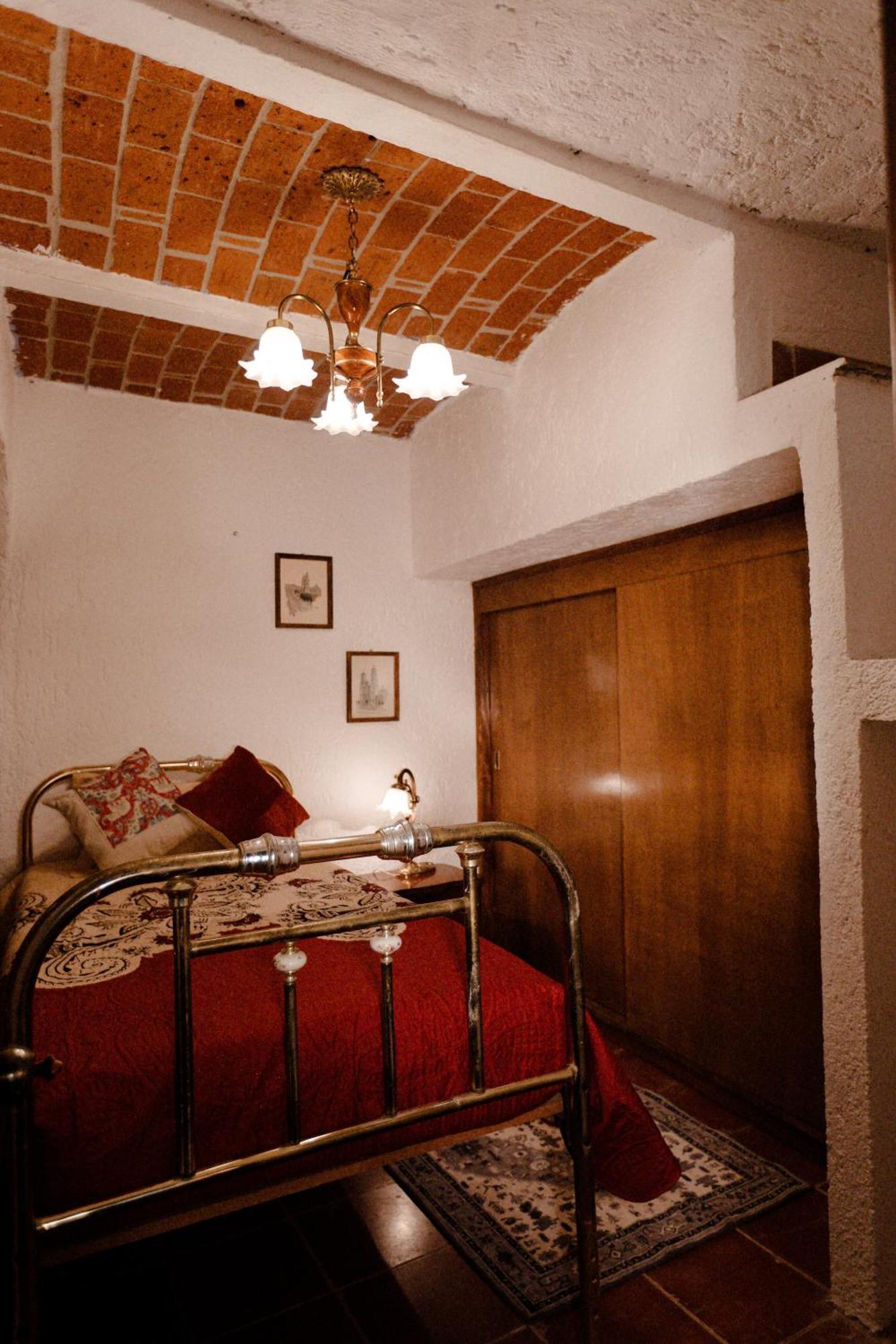 La Casa De Las Poesias Pensión *